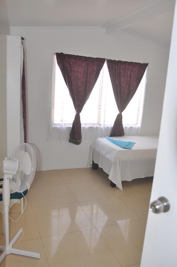 Flying Annie Moa Bed and Breakfast Neiafu Εξωτερικό φωτογραφία