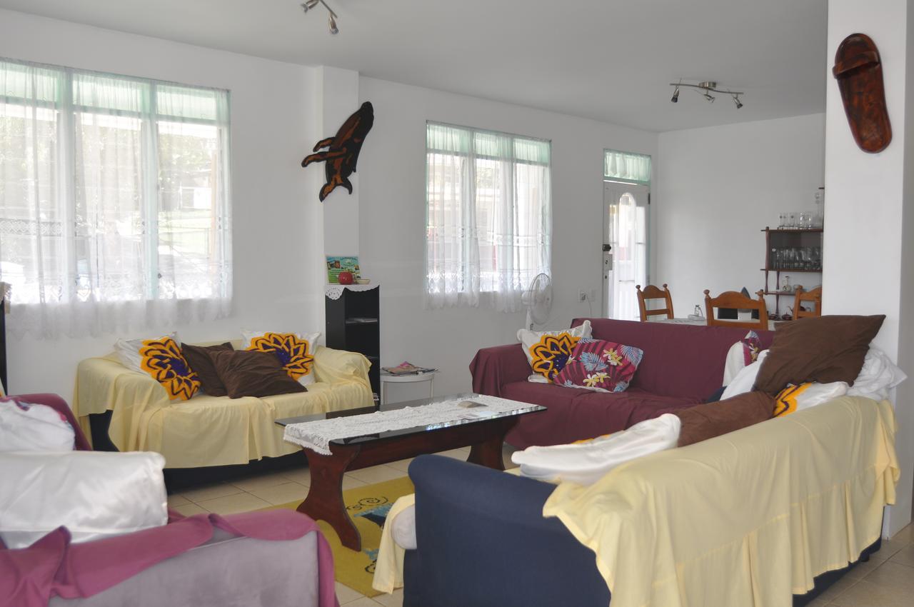 Flying Annie Moa Bed and Breakfast Neiafu Εξωτερικό φωτογραφία